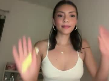 girl Latina Sex Cam with purpl3h4z3