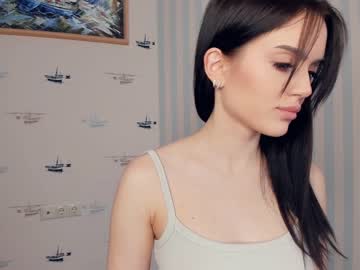 girl
        fannyhaviland cam image #152817
