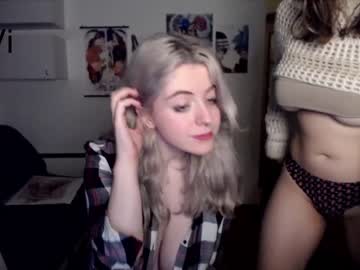 couple
        melnextd cam image #534