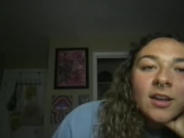 girl
        luvrgurl2 cam image #179334
