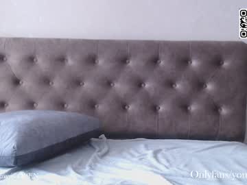 girl
        cbhotblonde cam image #13019