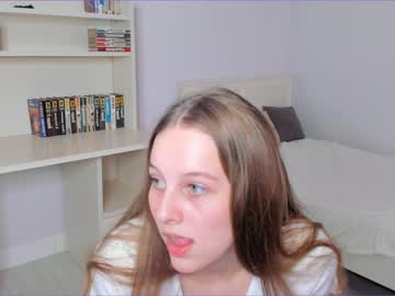 girl
        elizabethahmed cam image #104418