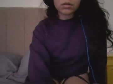 girl
        littlebaeee8 cam image #71691
