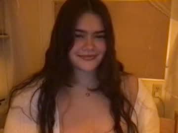 girl
        naileaaw cam image #158800