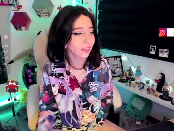 girl
        stephymoon_ cam image #22151