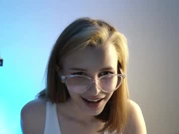 girl
        elsa_limerence cam image #192487