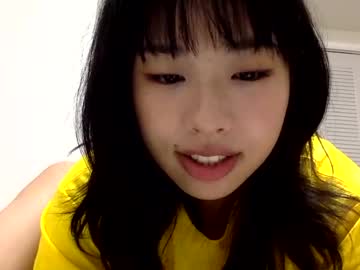 girl
        milo_nadie_leo cam image #186252