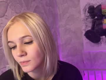 girl
        melody_stewart cam image #246512