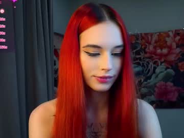 girl Latina Sex Cam with primroseberesford