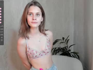 girl
        nanna_cute cam image #120653