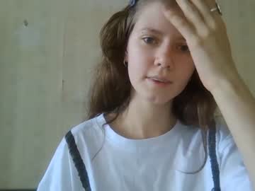 girl
        lilolum cam image #157899