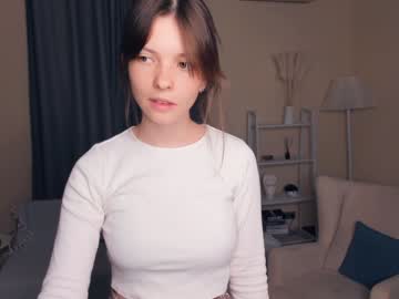 girl
        mercy_soul cam image #197108