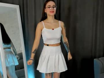 girl
        esmemoore cam image #208984