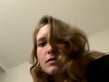 couple
        xo_mngirl cam image #234070