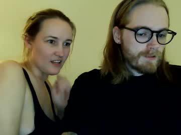 couple Latina Sex Cam with blondeedisaster