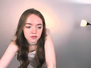 girl
        dreamyy_devill cam image #89158