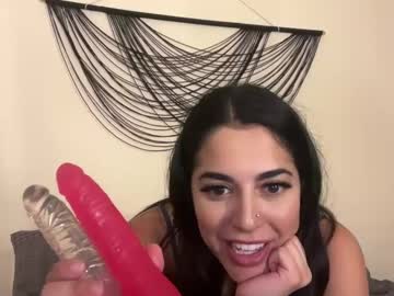 girl
        luxcher22 cam image #204618