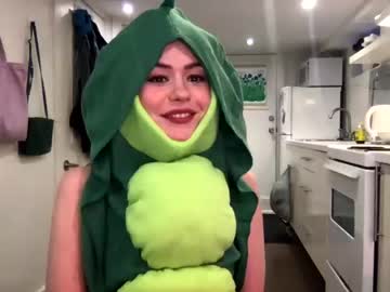 girl
        littlesugarpea cam image #66250