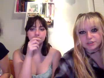 girl
        wallabyxxx cam image #33722