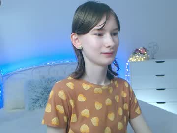 girl
        lianell_ cam image #109018