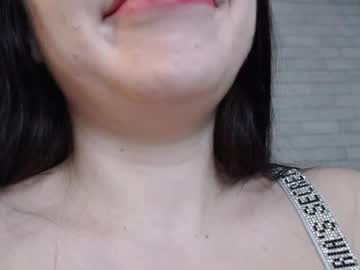 girl
        arianaxsky cam image #252623