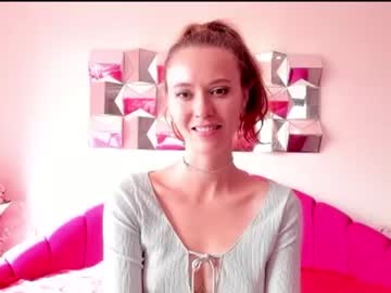 girl
        jessyj3 cam image #30536