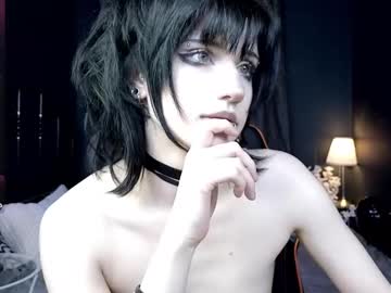 girl Latina Sex Cam with dark_vamp_