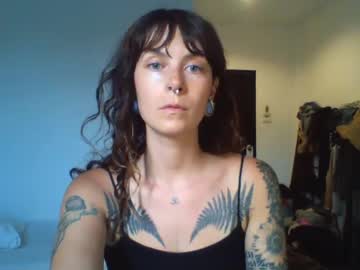 couple Latina Sex Cam with pixiecatfairy