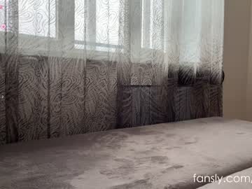 couple
        aasey cam image #128339