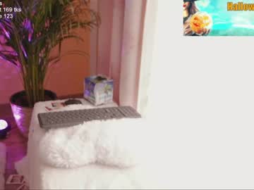 girl
        clementine__ cam image #6444
