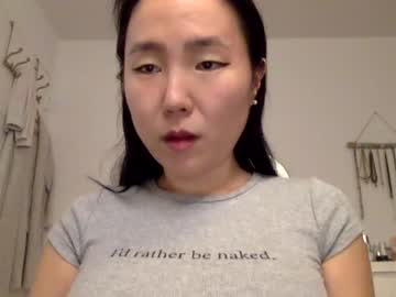 girl
        jiwon4u cam image #111694