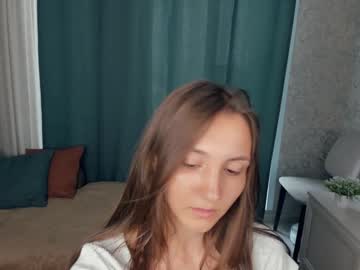 girl
        bridgetenderby cam image #187635