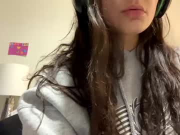 couple Latina Sex Cam with baddieanddaddie