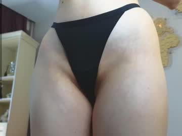 girl
        sunnivacoppens cam image #247068