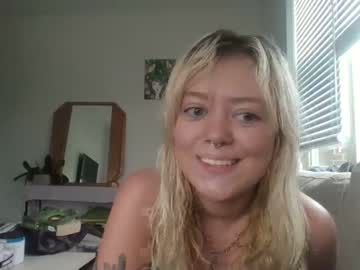 girl
        princessslola13 cam image #30662