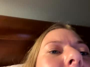 girl
        biigbb cam image #25601