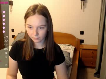 girl
        penelope_kay cam image #85747
