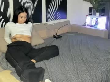 couple Latina Sex Cam with sexy_show0