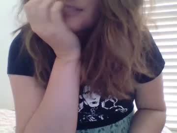 girl
        good_pet cam image #107911