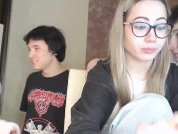 couple
        barbie_meow_wow cam image #196344