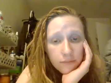 girl
        cherricarmen cam image #138079