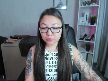 girl
        sabrina_sven cam image #205009