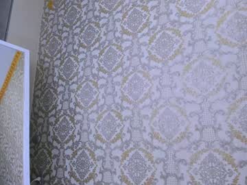 girl
        baby_kally cam image #189488