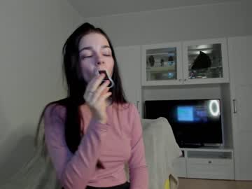 girl
        pushalove cam image #135685