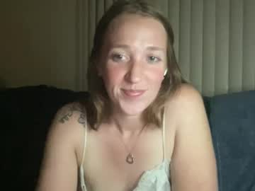 girl
        jingersnapcookie cam image #187079