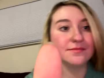 girl
        vanillapuddingpie cam image #205411