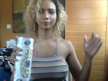 girl
        sweetnatalie14 cam image #133990