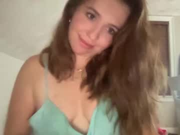 girl
        mileylayz cam image #197663
