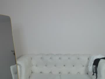 girl
        evie_fane cam image #53889