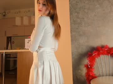 girl
        cindyhips cam image #55785